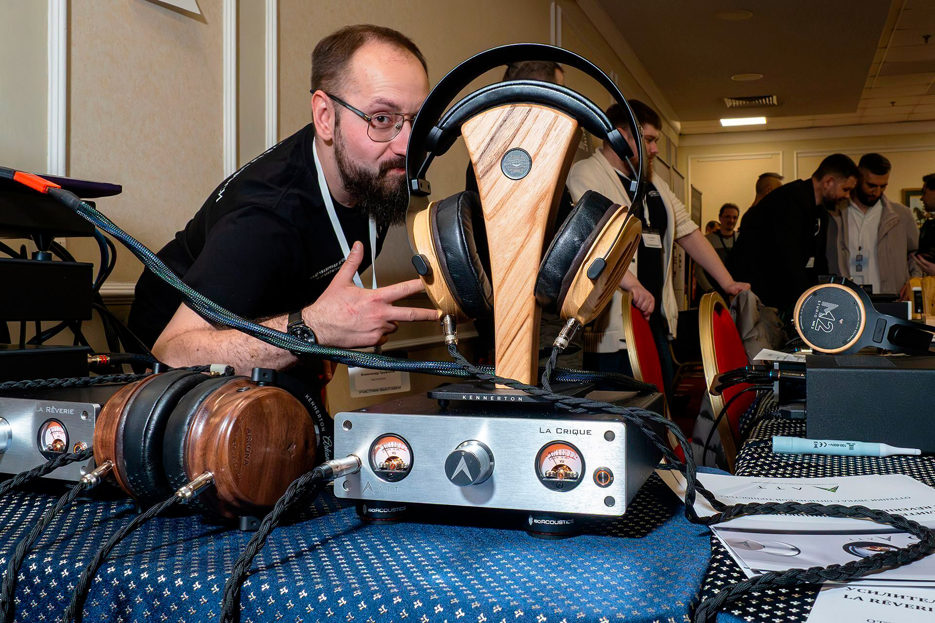 vystavka-audio-oborudovaniya